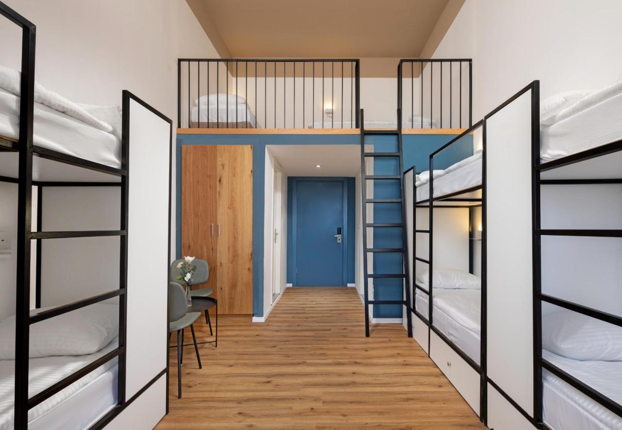 180 Boutique Hostel Тел Авив Екстериор снимка